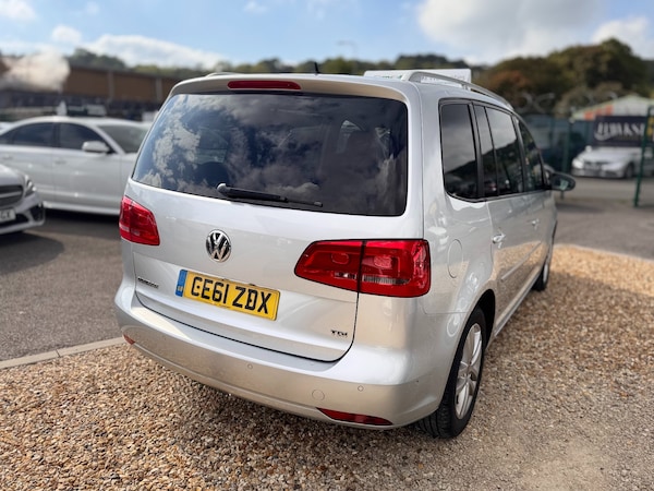 Used Volkswagen Touran 2011 for sale - 76234676: Photo 16