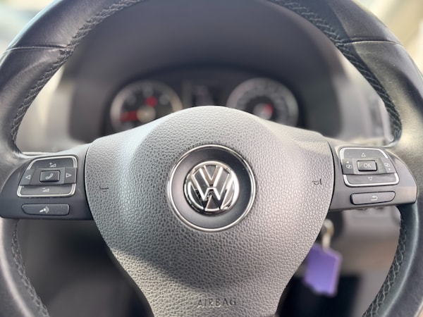 Used Volkswagen Touran 2011 for sale - 76234676: Photo 31