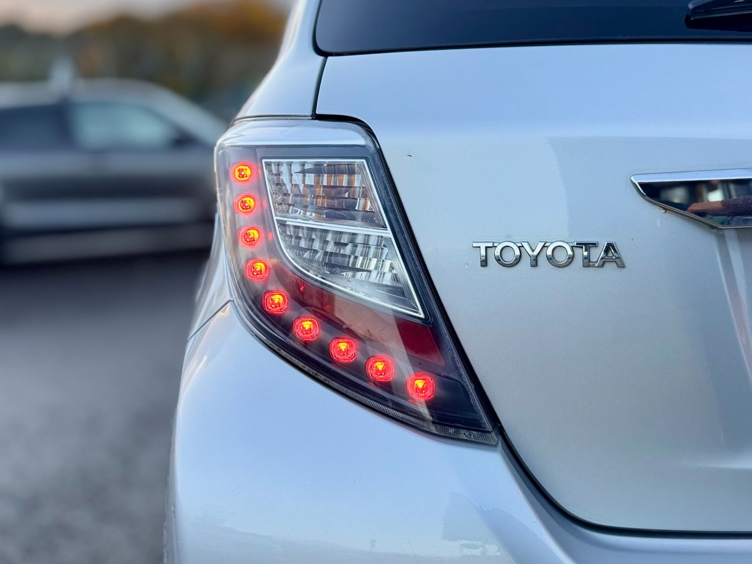 Used Toyota Yaris 2012 for sale - 76507983: Photo 48