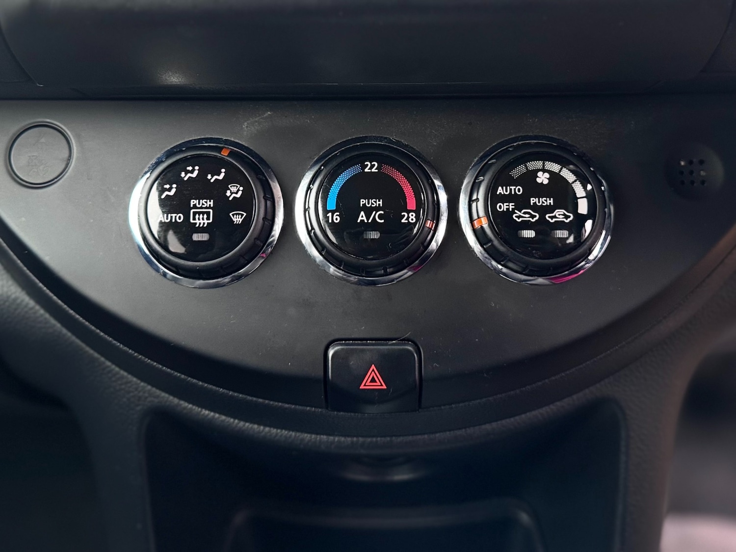 Used Nissan Note 2011 for sale - 77324429: Photo 34