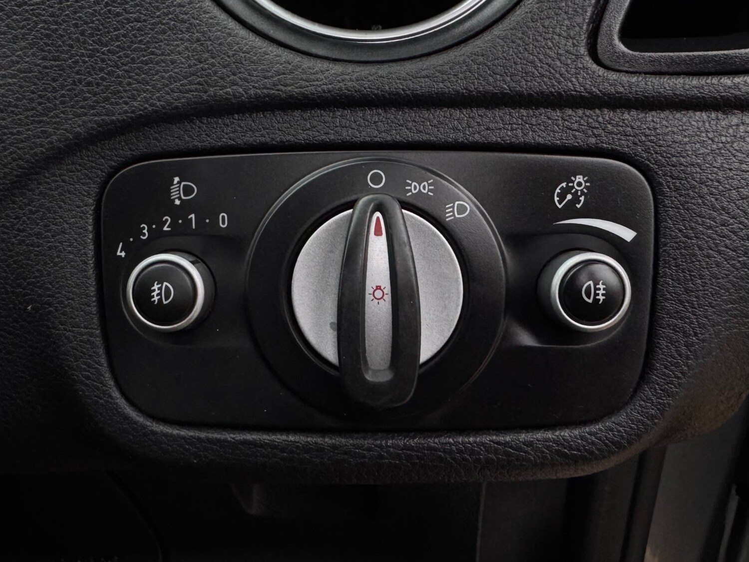 Used Ford Galaxy 2013 for sale - 76507744: Photo 28