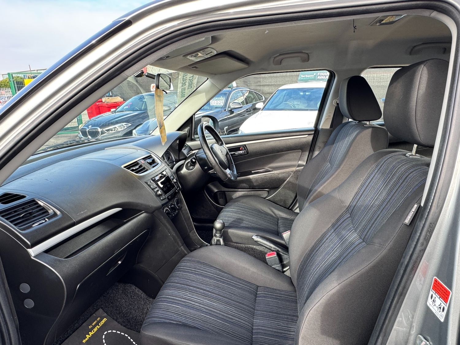 Used Suzuki Swift 2015 for sale - 77716464: Photo 18