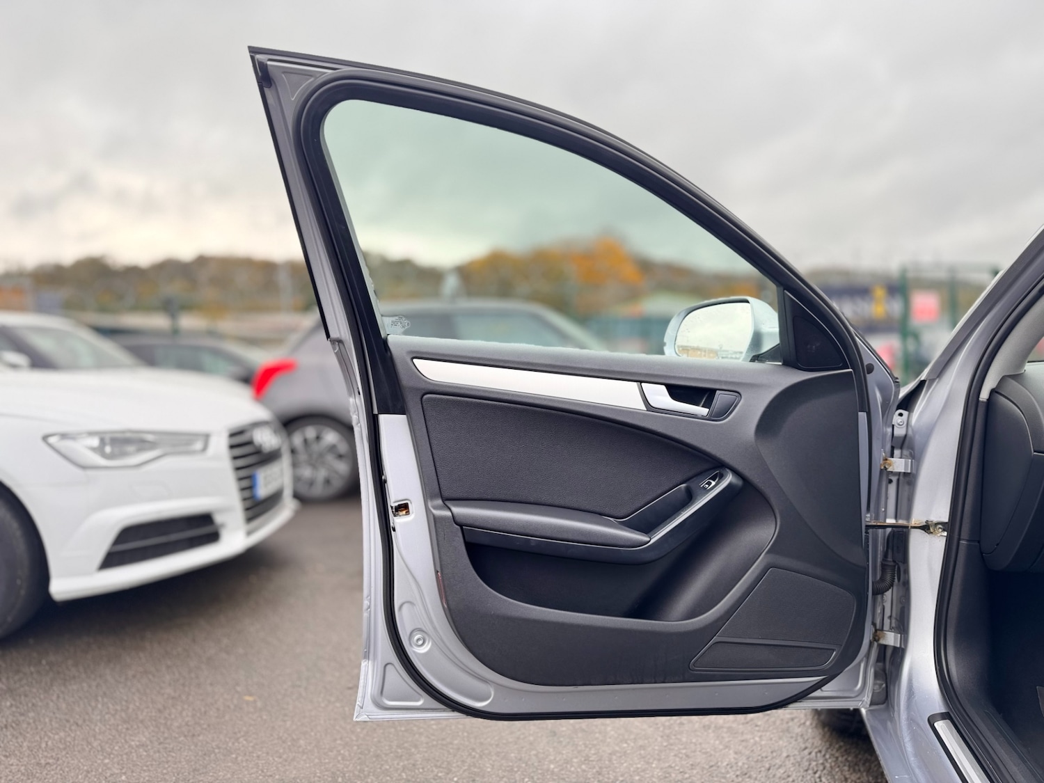 Used Audi A4 2015 for sale - 77902570: Photo 42