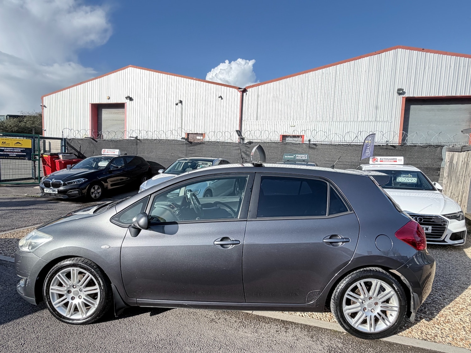 Used Toyota Auris 2009 for sale - 77902056: Photo 14