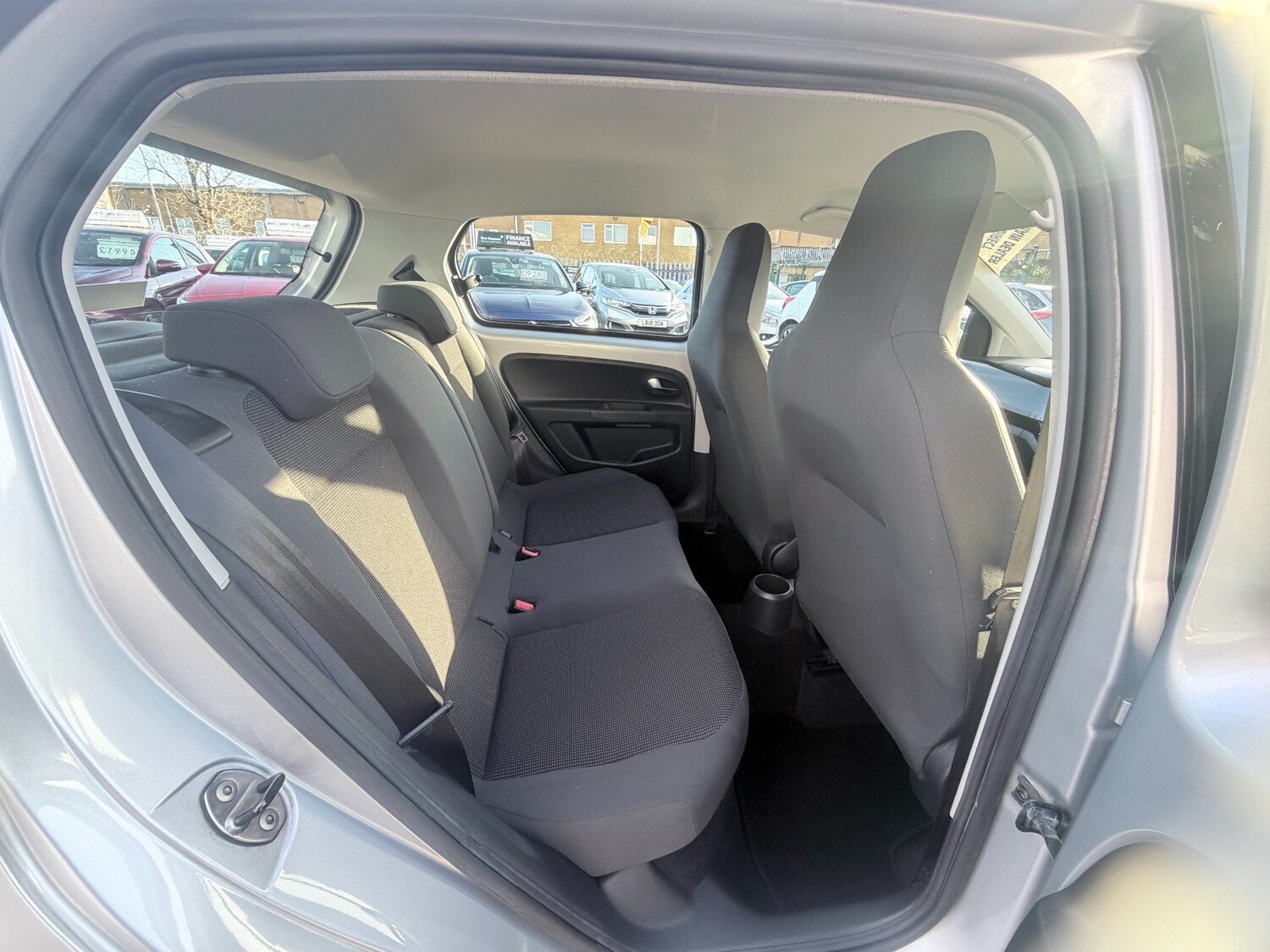 Used Volkswagen up! 2013 for sale - 77938418: Photo 36