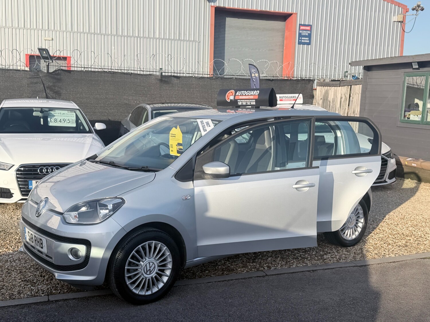 Used Volkswagen up! 2013 for sale - 77938418: Photo 41