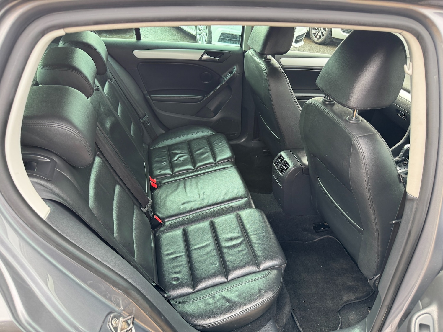 Used Volkswagen Golf 2012 for sale - 77760702: Photo 9