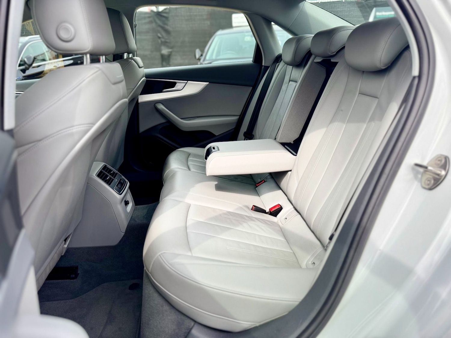 Used Audi A4 2019 for sale - 76194421: Photo 46