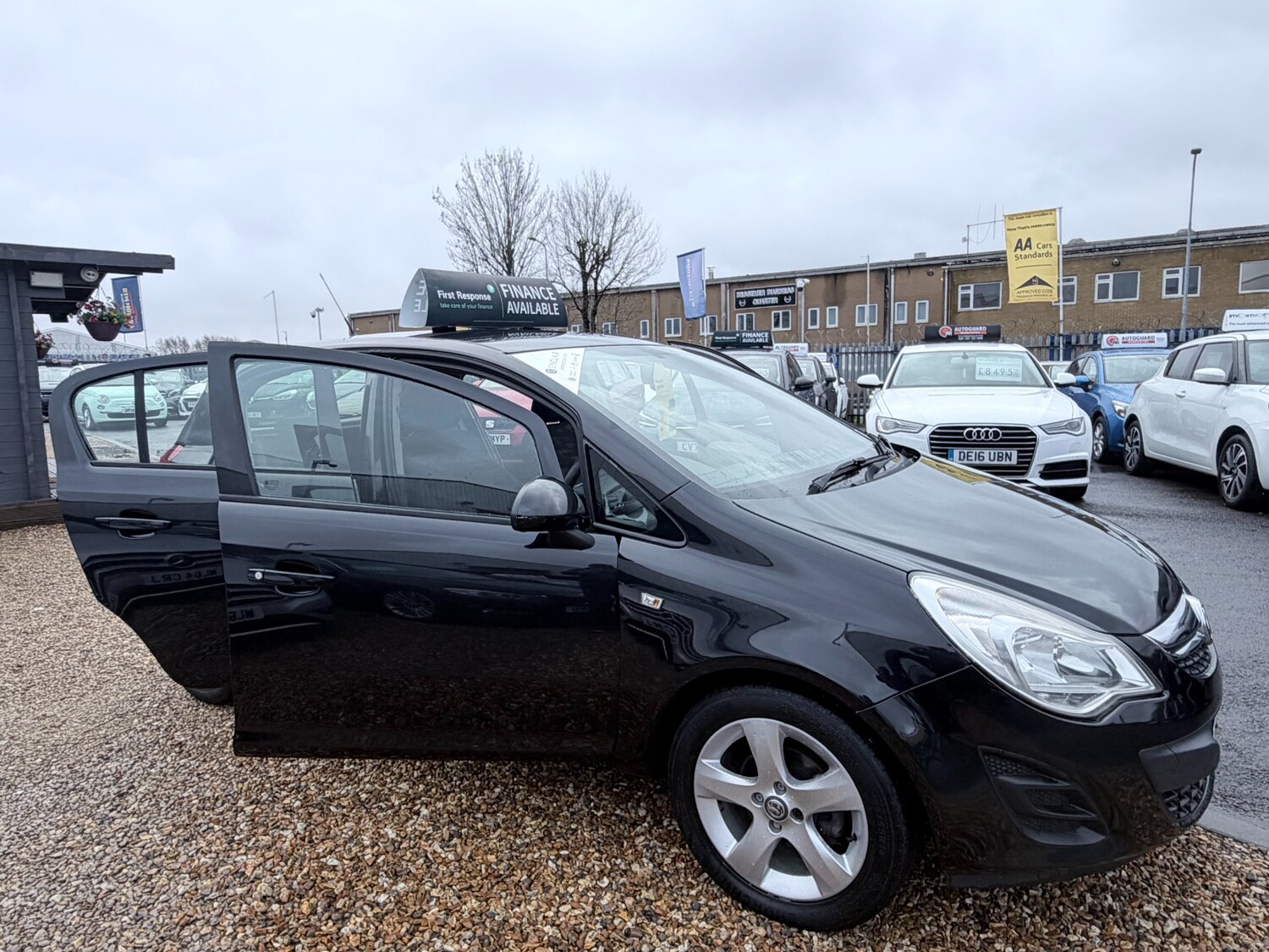 Used Vauxhall Corsa 2014 for sale - 77641074: Photo 40