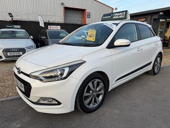 Used Hyundai i20 2016 for sale - 77259331: Photo