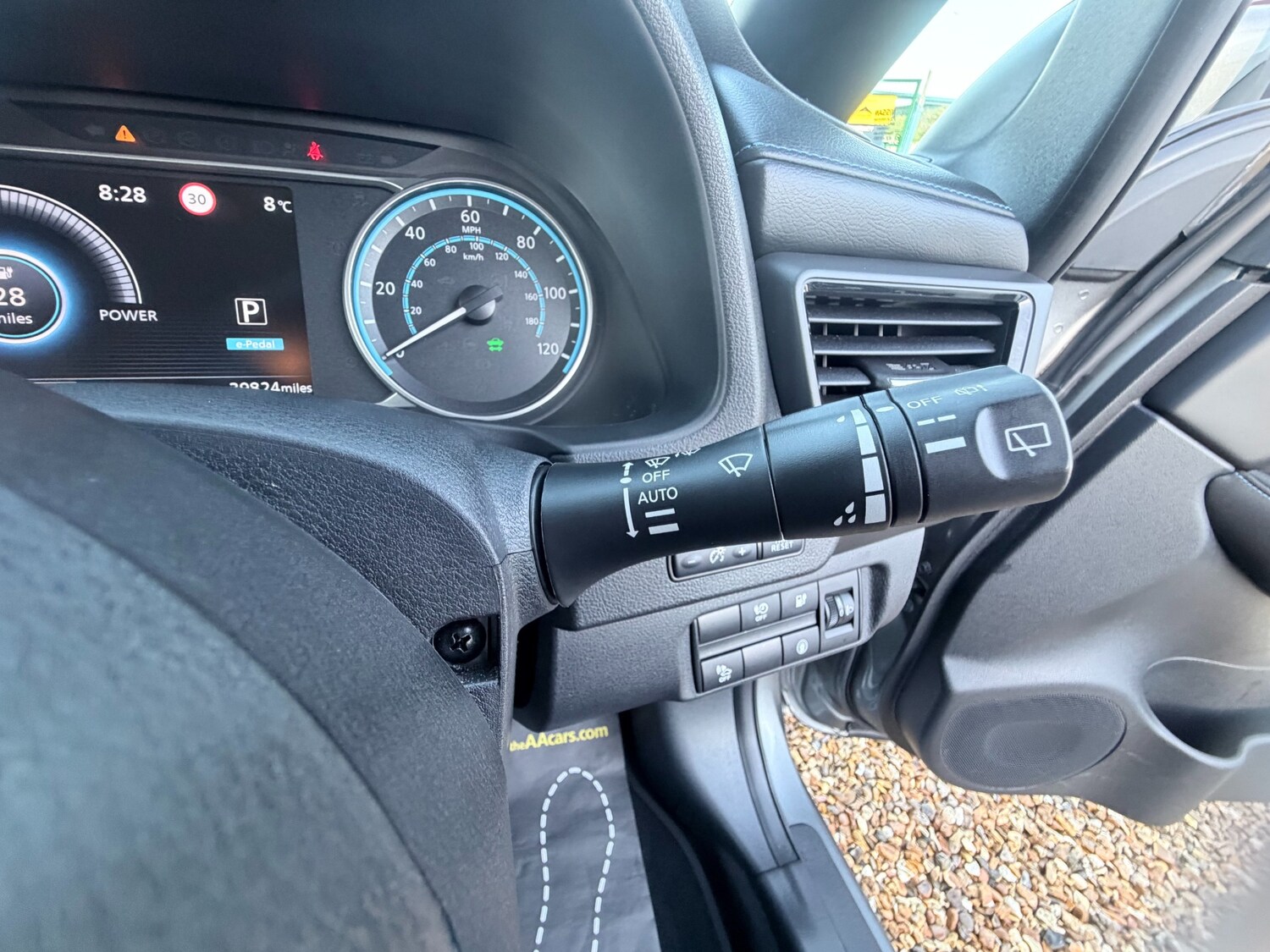 Used Nissan Leaf 2020 for sale - 77985127: Photo 31