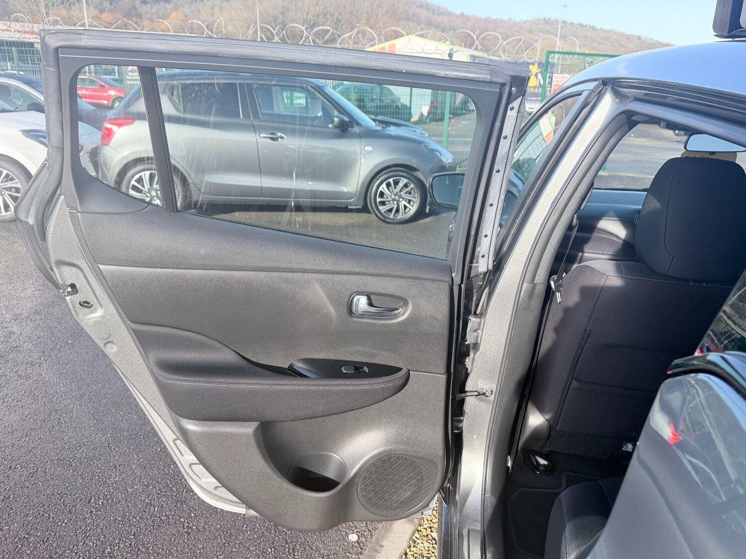 Used Nissan Leaf 2020 for sale - 77985127: Photo 41