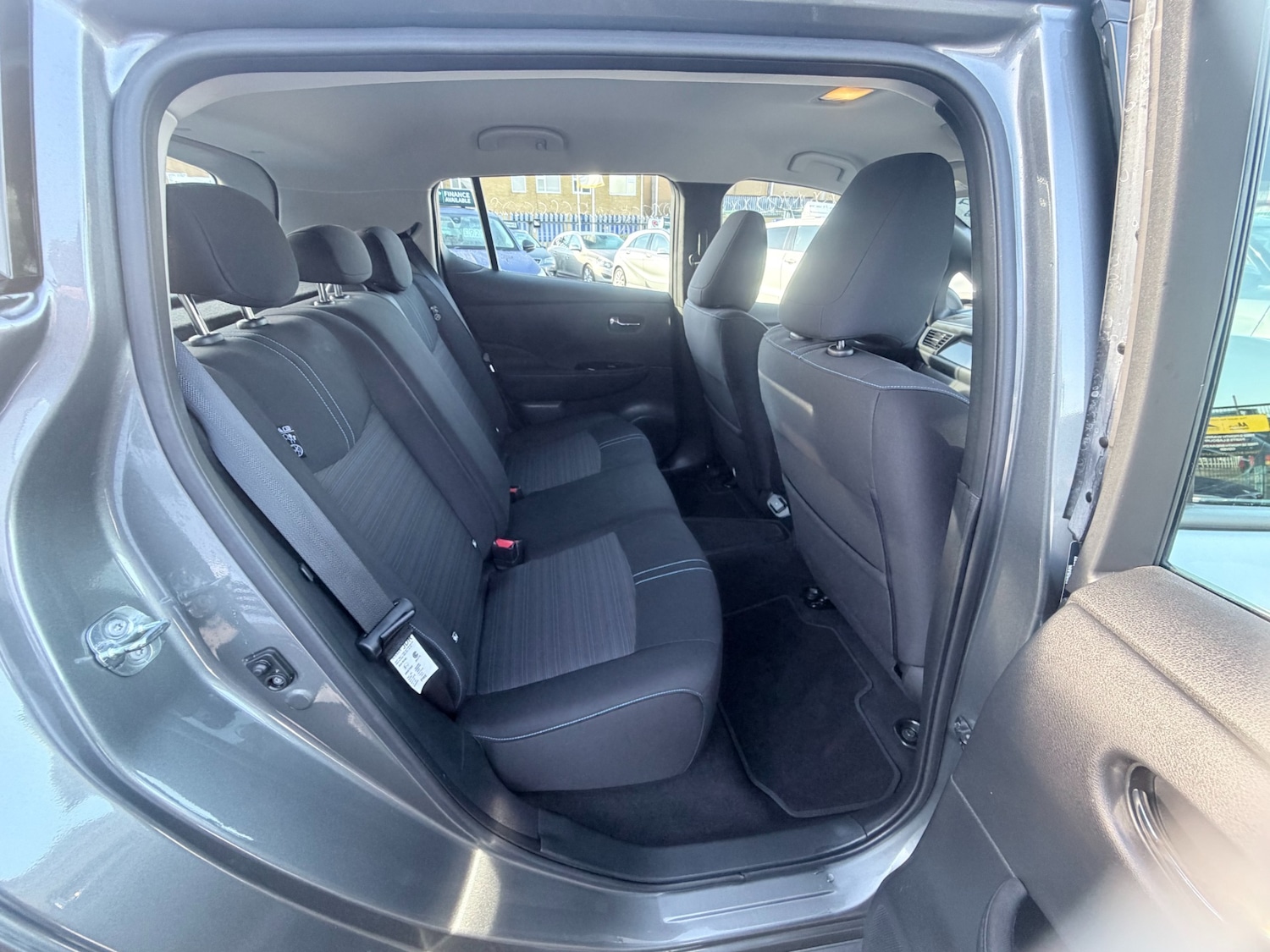 Used Nissan Leaf 2020 for sale - 77985127: Photo 9