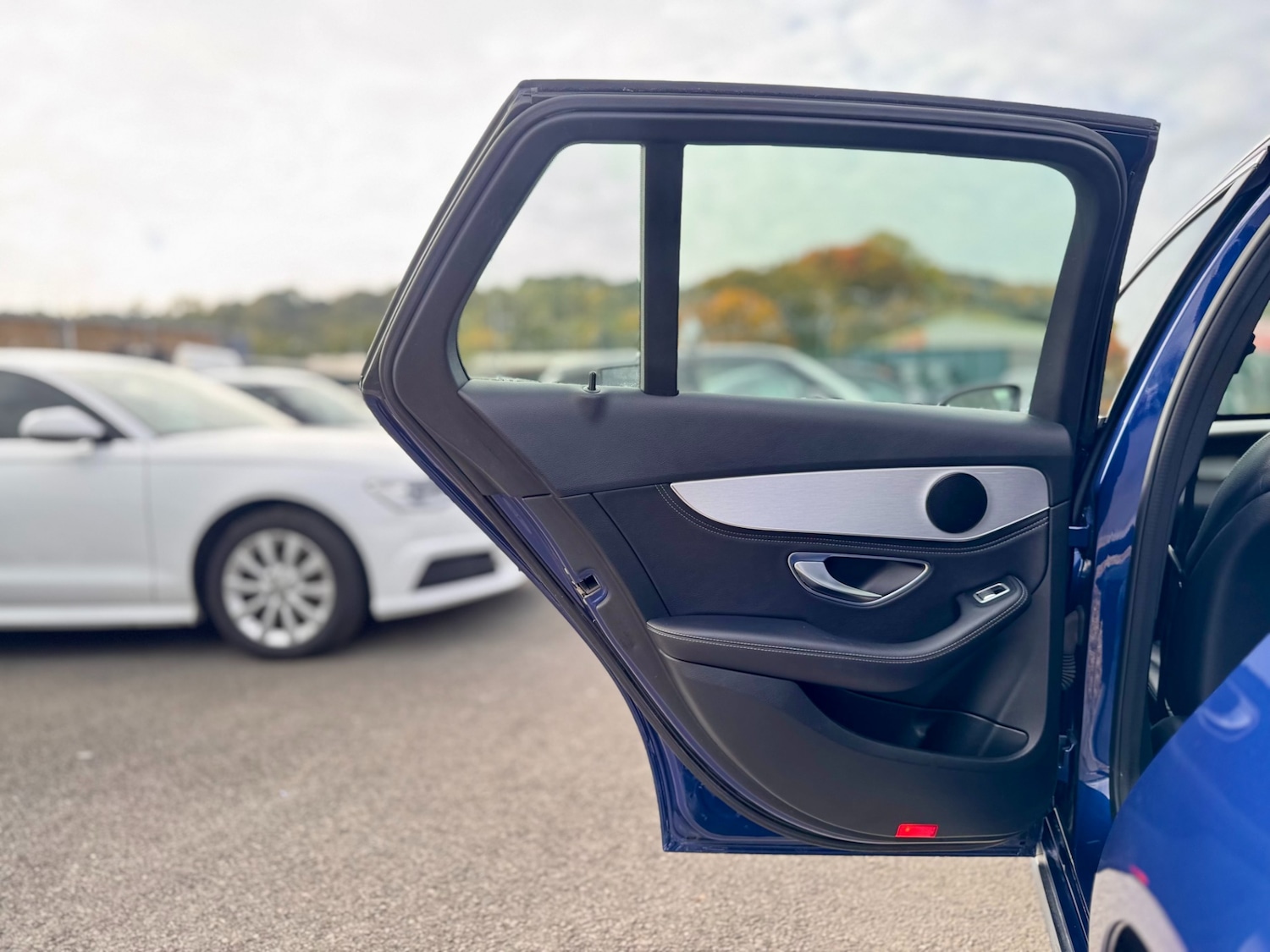 Used Mercedes-Benz C Class 2015 for sale - 76653151: Photo 44