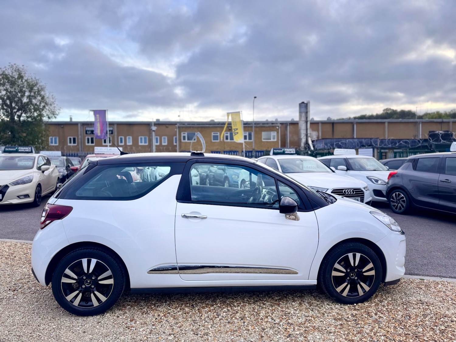 Used DS Automobiles DS 3 2017 for sale - 76384300: Photo 13