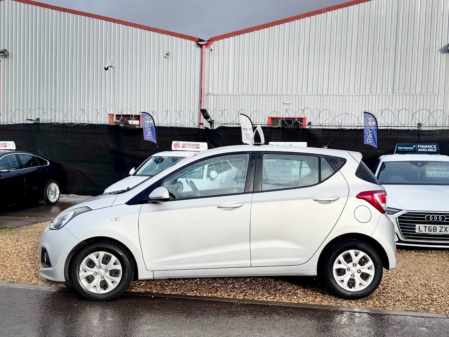 Used Hyundai i10 2015 for sale - 76922017: Photo 16