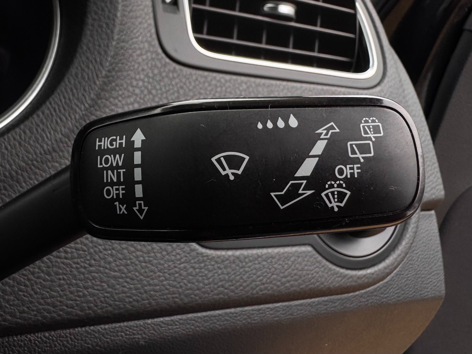 Used Volkswagen Polo 2017 for sale - 76599979: Photo 31