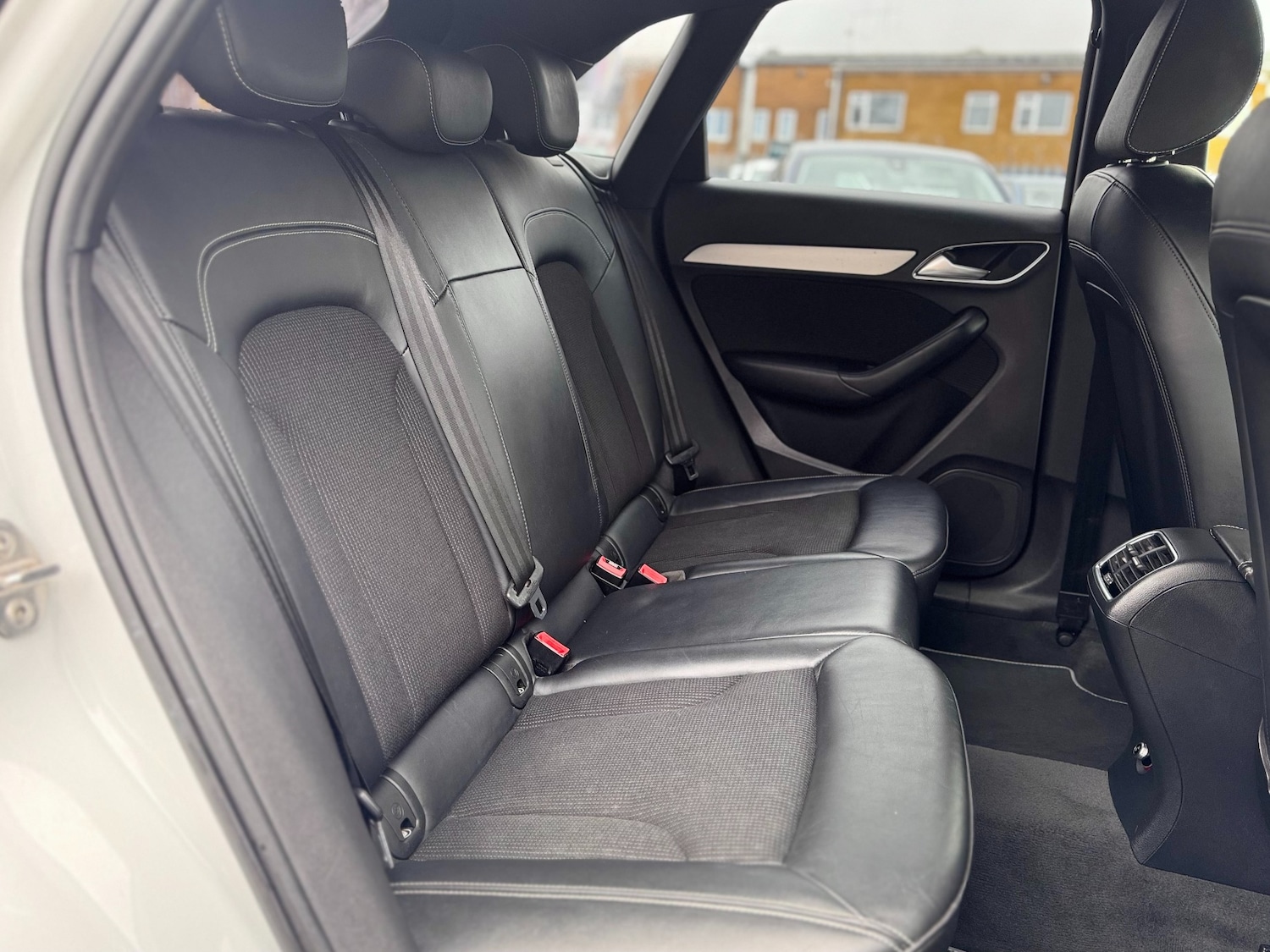 Used Audi Q3 2015 for sale - 77168620: Photo 44