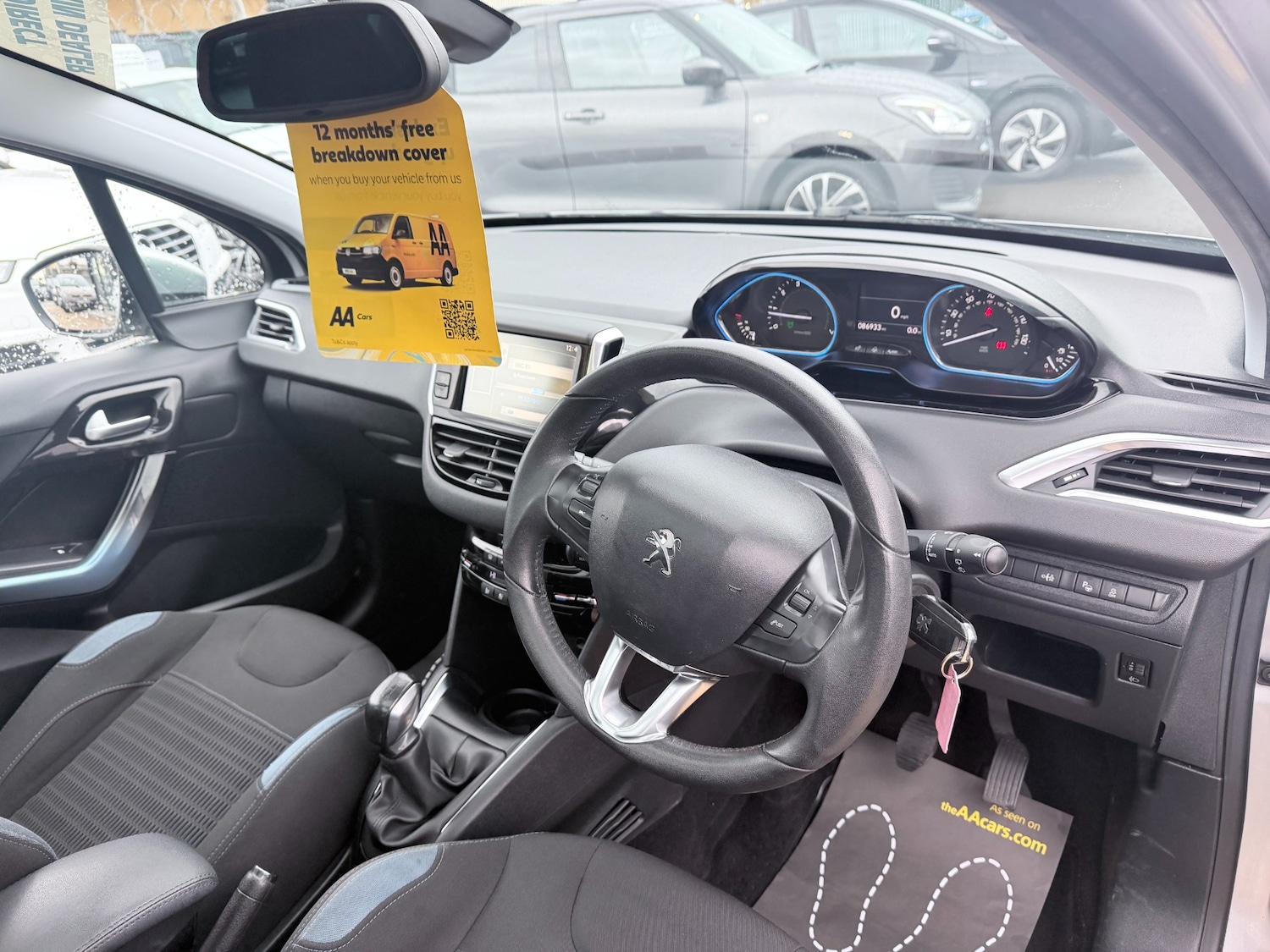 Used Peugeot 208 2013 for sale - 77617789: Photo 35