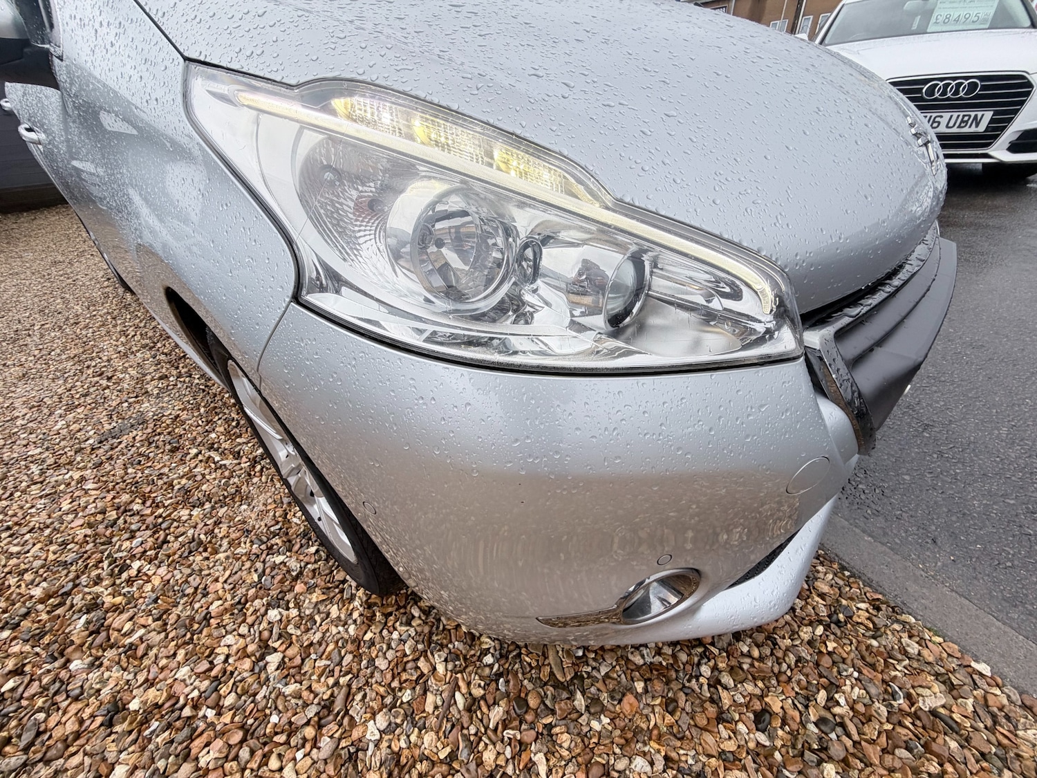 Used Peugeot 208 2013 for sale - 77617789: Photo 48