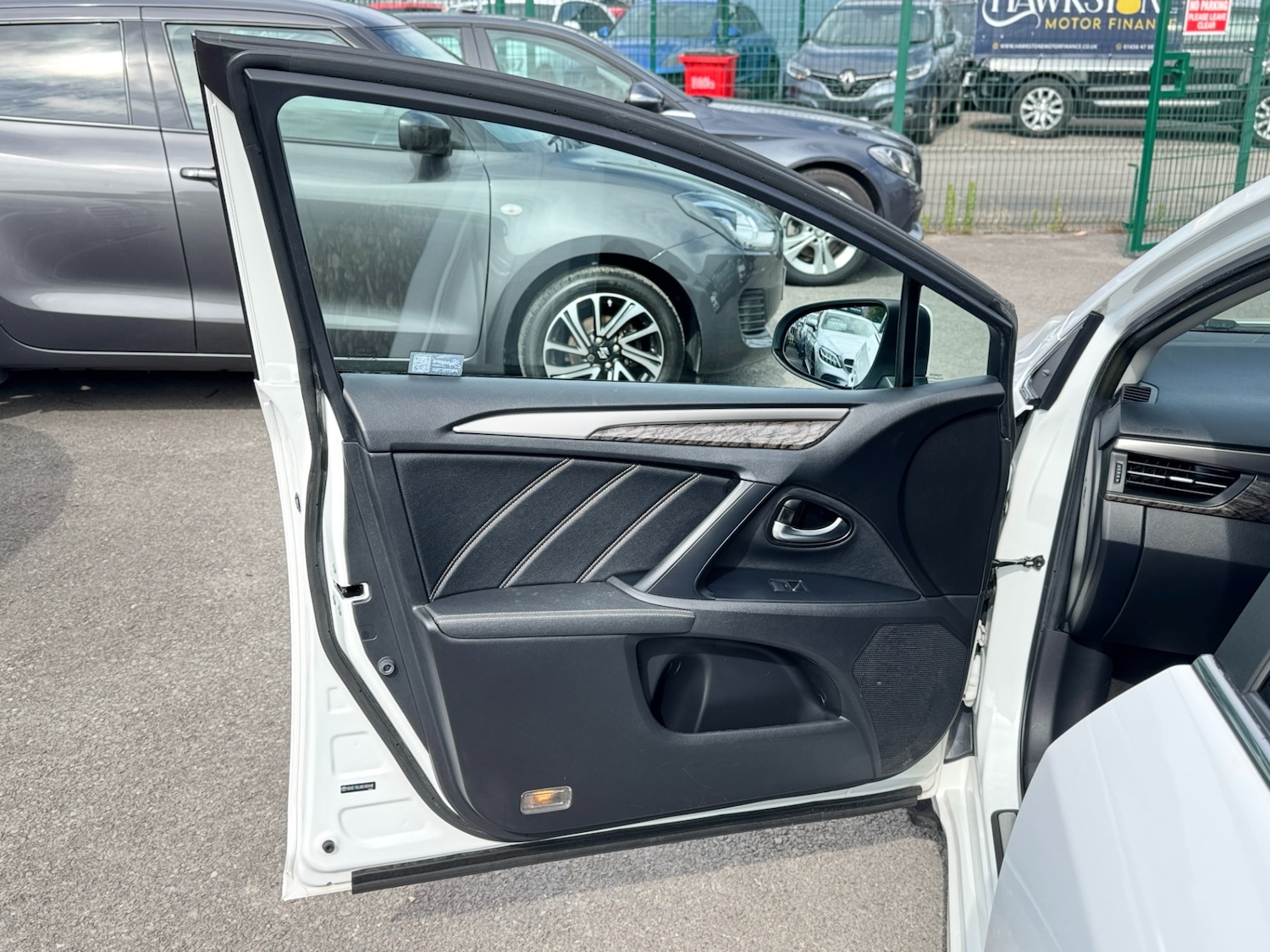 Vehicle 28
