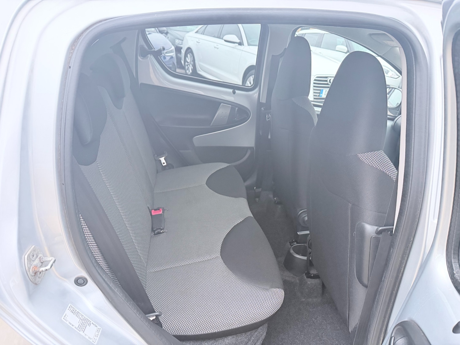 Used Toyota AYGO 2014 for sale - 77558464: Photo 9