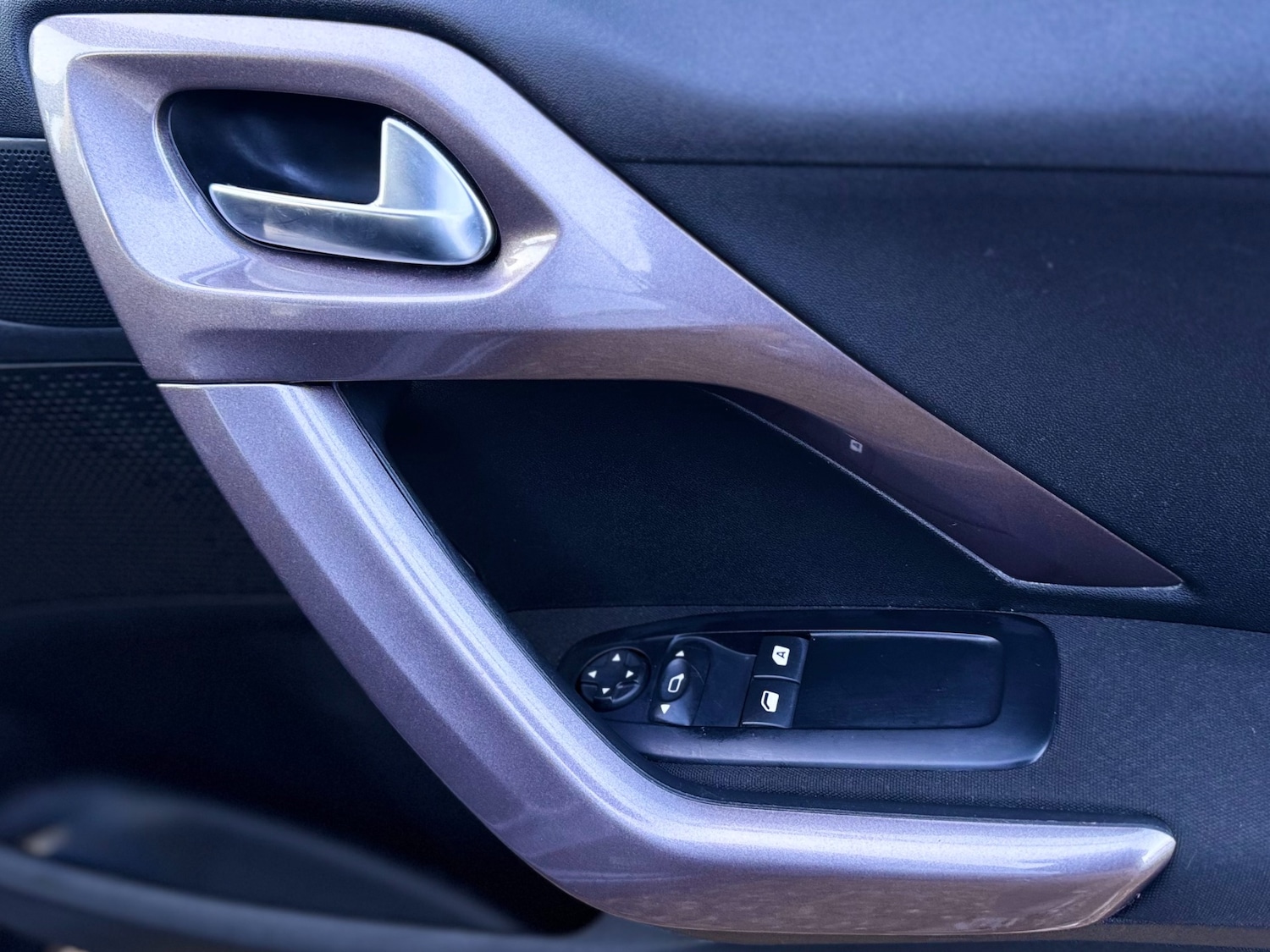 Used Peugeot 2008 2014 for sale - 77014750: Photo 26