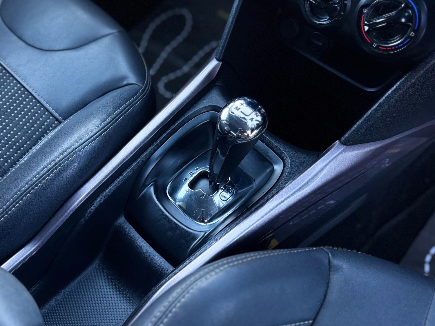 Used Peugeot 2008 2014 for sale - 77014750: Photo 36