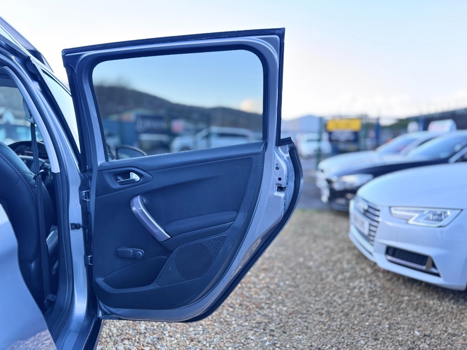 Used Peugeot 2008 2014 for sale - 77014750: Photo 38