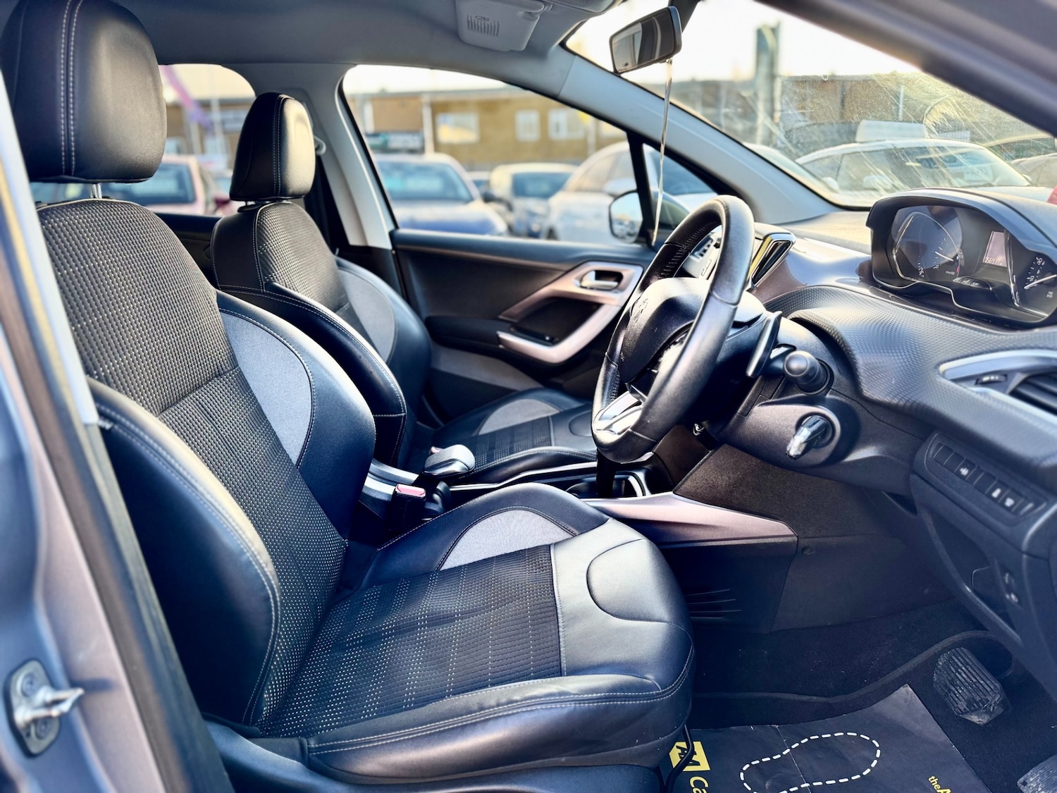 Used Peugeot 2008 2014 for sale - 77014750: Photo 9