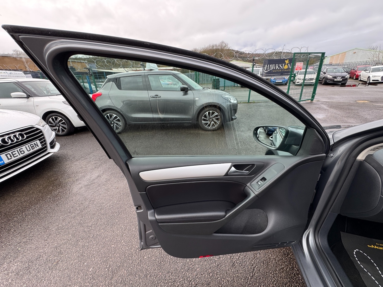 Used Volkswagen Golf 2012 for sale - 77617896: Photo 39