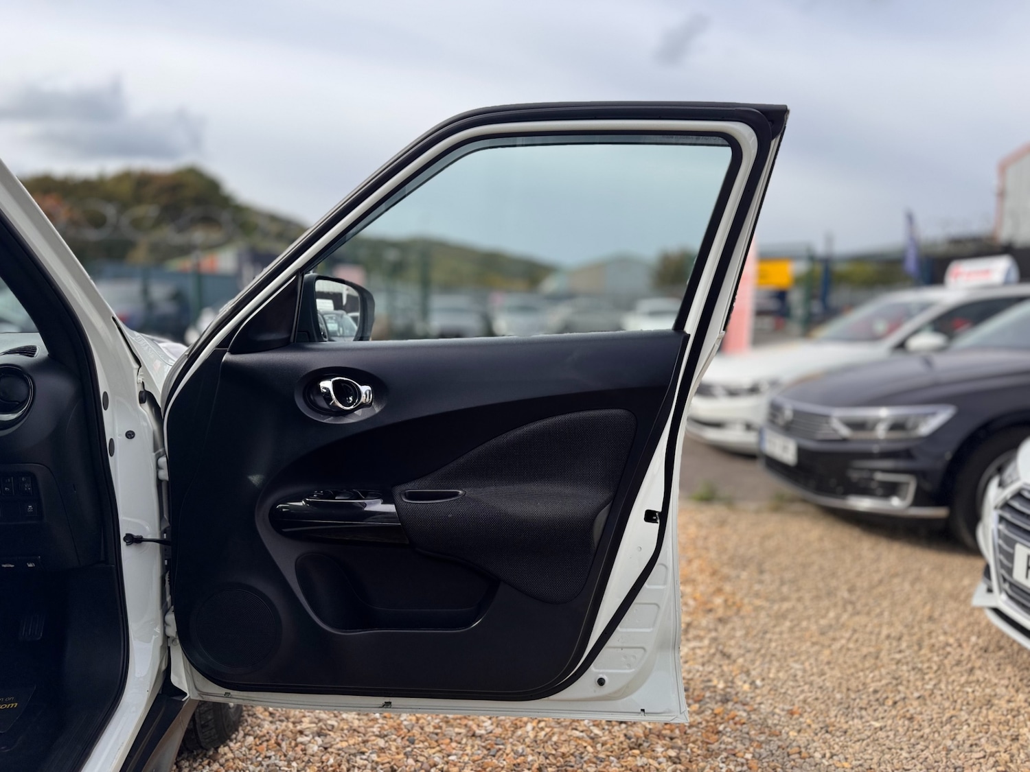 Used Nissan Juke 2014 for sale - 76507325: Photo 25