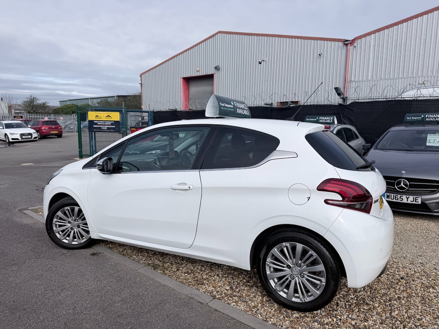 Used Peugeot 208 2016 for sale - 77846246: Photo 6