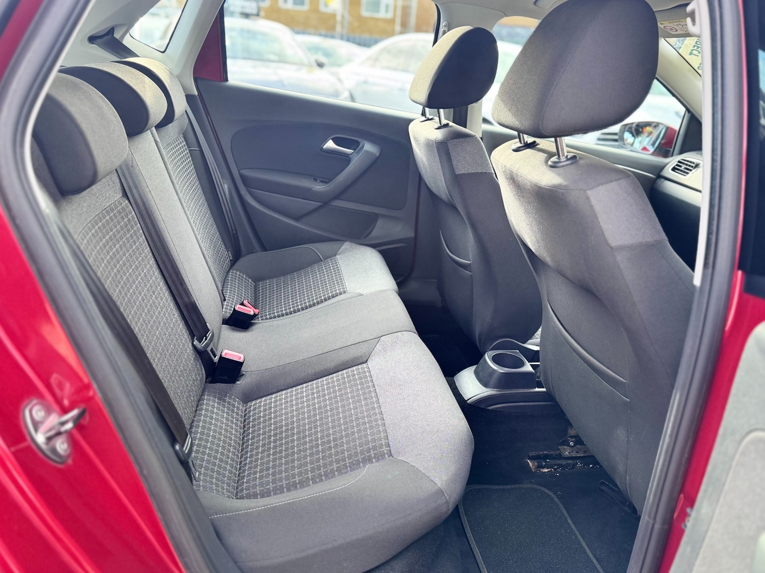 Used Volkswagen Polo 2015 for sale - 77149656: Photo 12