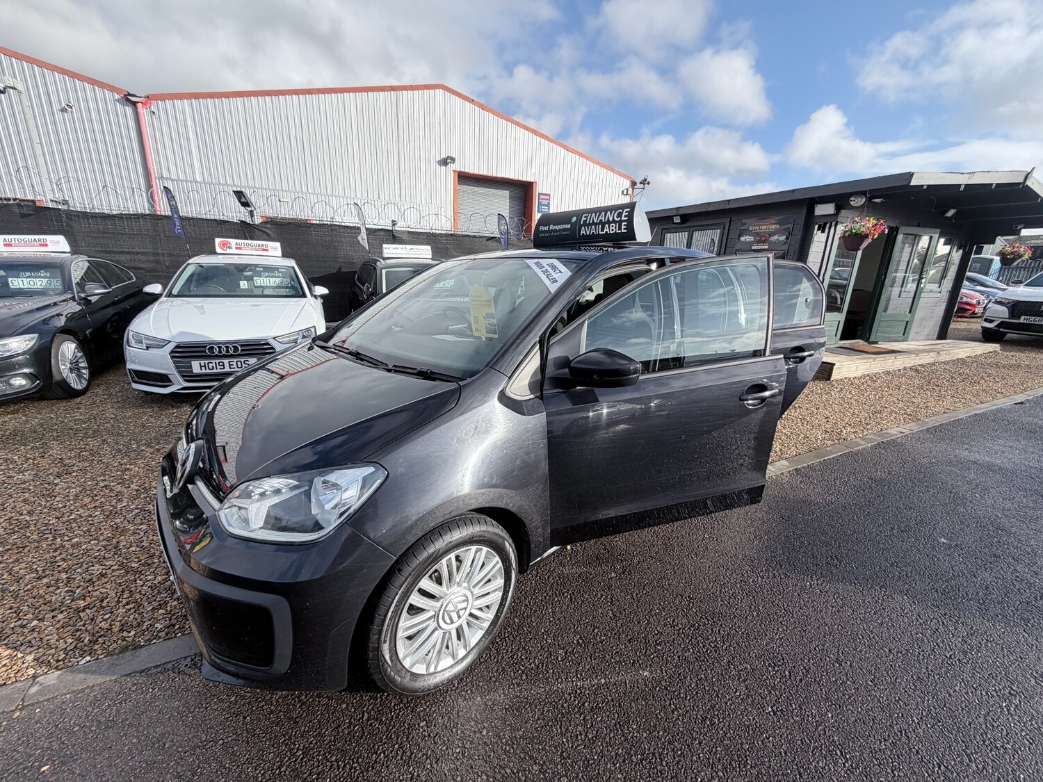 Used Volkswagen up! 2018 for sale - 77760695: Photo 23