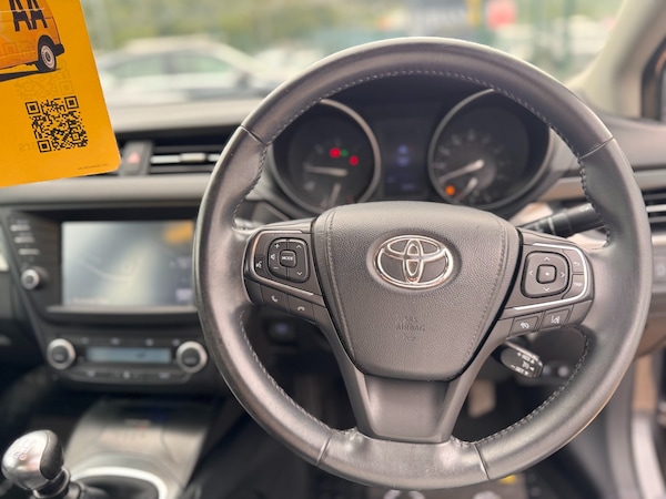 Used Toyota Avensis 2016 for sale - 76236882: Photo 28