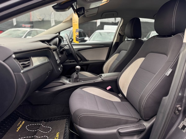 Used Toyota Avensis 2016 for sale - 76236882: Photo 43