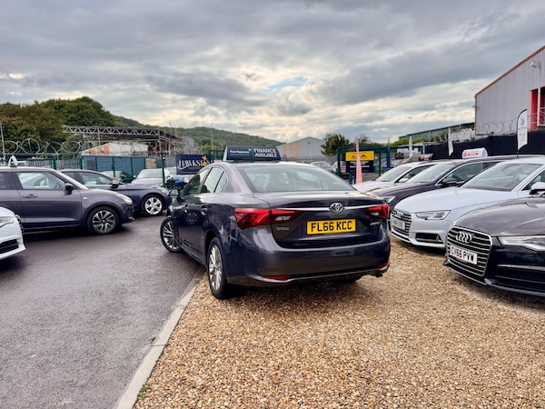 Used Toyota Avensis 2016 for sale - 76236882: Photo 8