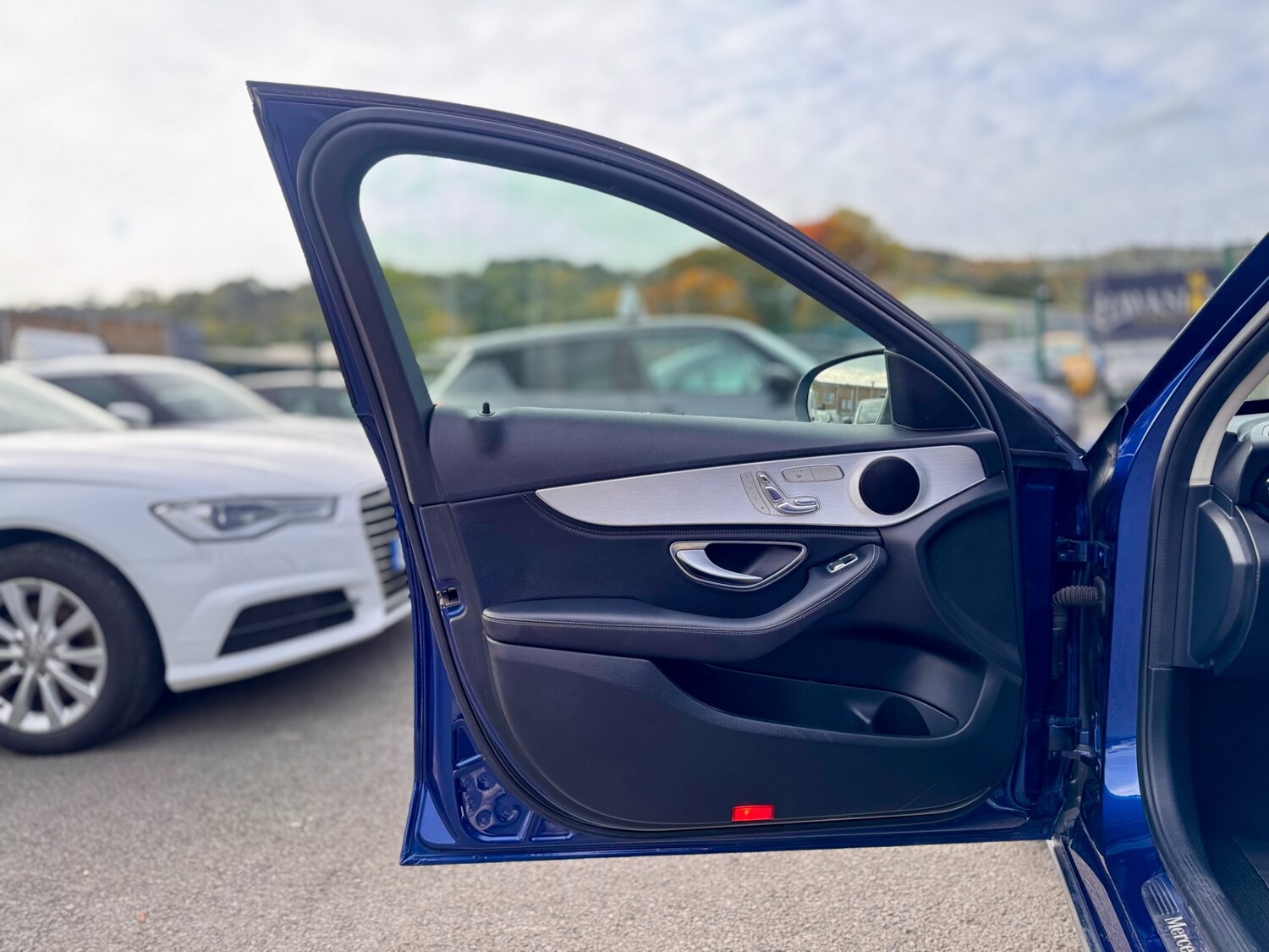 Used Mercedes-Benz C Class 2015 for sale - 77502605: Photo 46