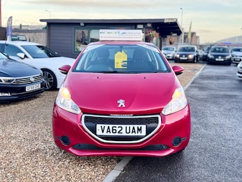 Used Peugeot 208 2013 for sale - 77014593: Photo