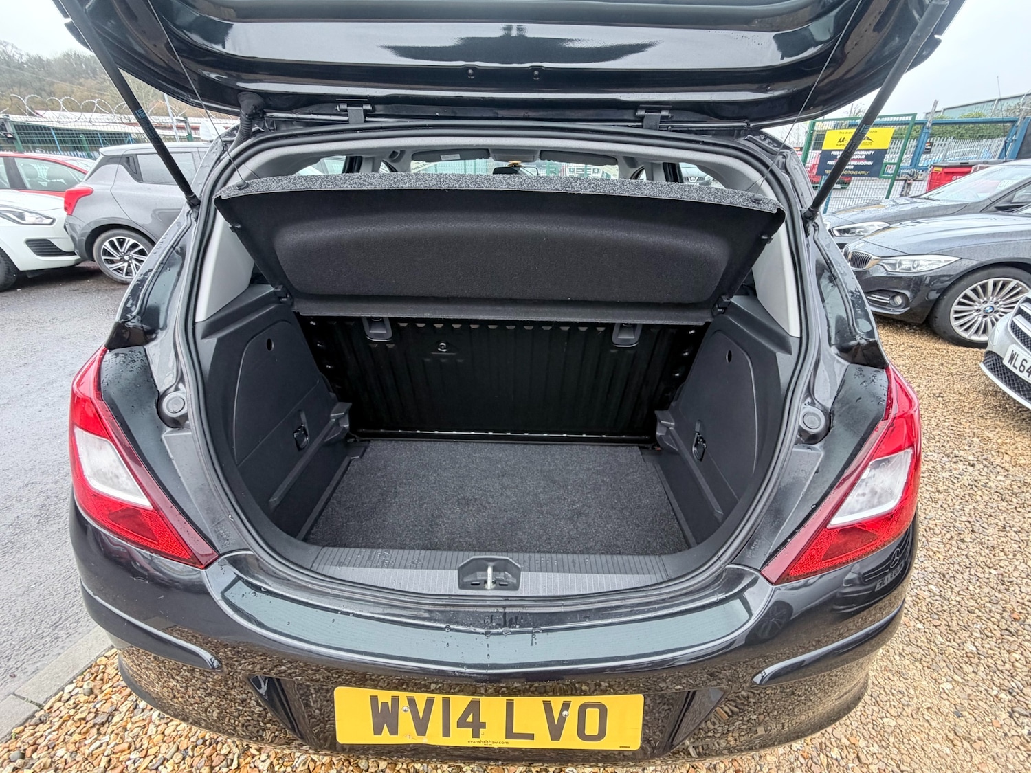 Used Vauxhall Corsa 2014 for sale - 77716224: Photo 18