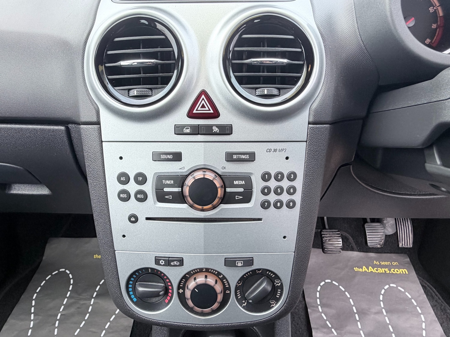 Used Vauxhall Corsa 2014 for sale - 77716224: Photo 29