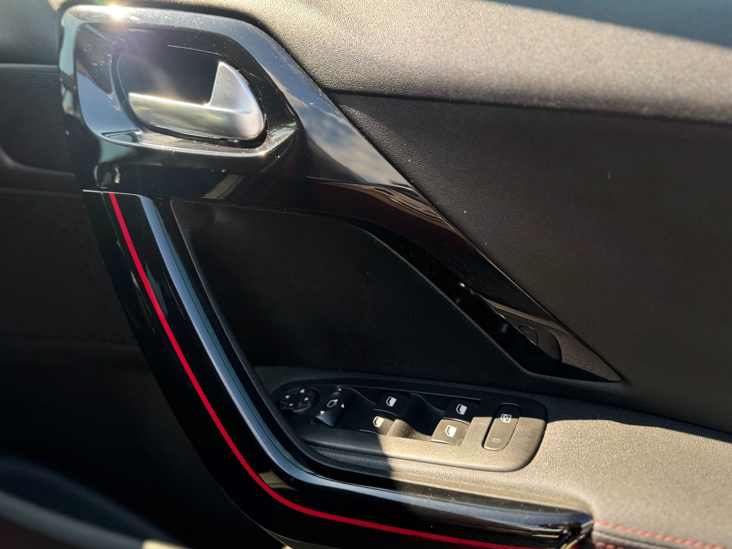 Used Peugeot 208 2018 for sale - 78144538: Photo 26