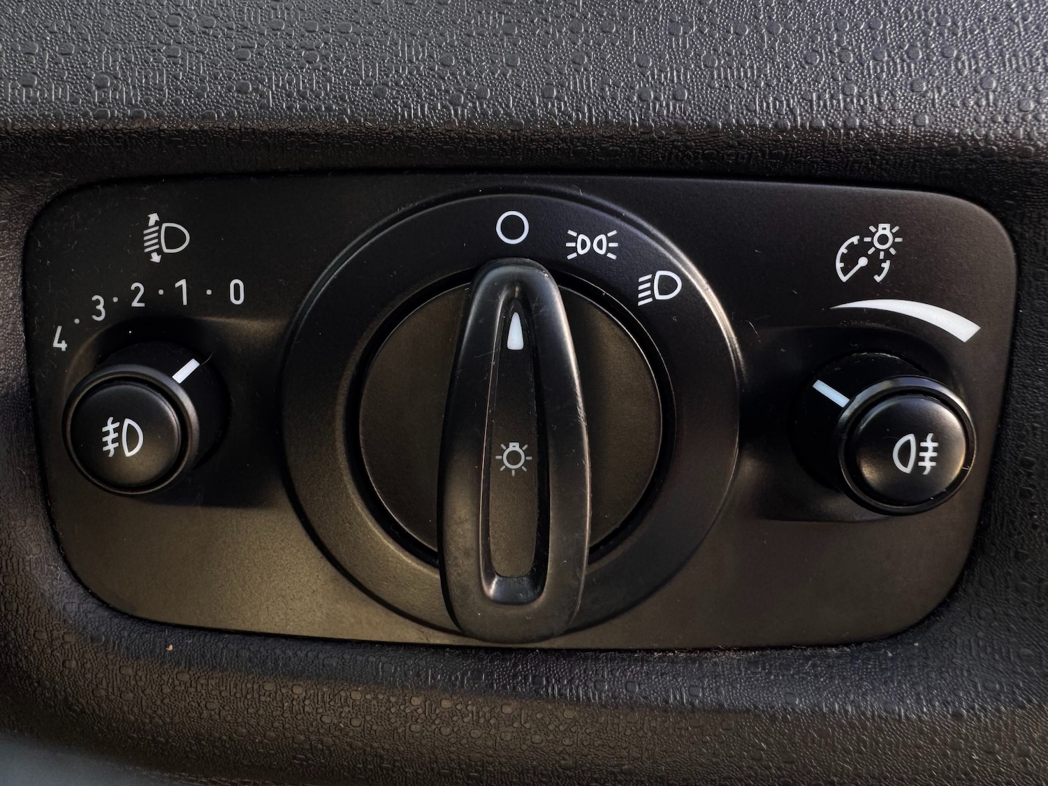 Used Ford Fiesta 2014 for sale - 76576974: Photo 27