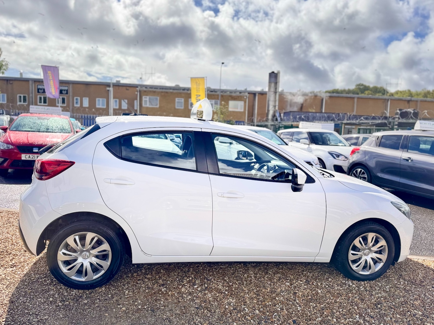 Used Mazda Mazda2 2015 for sale - 76762861: Photo 13