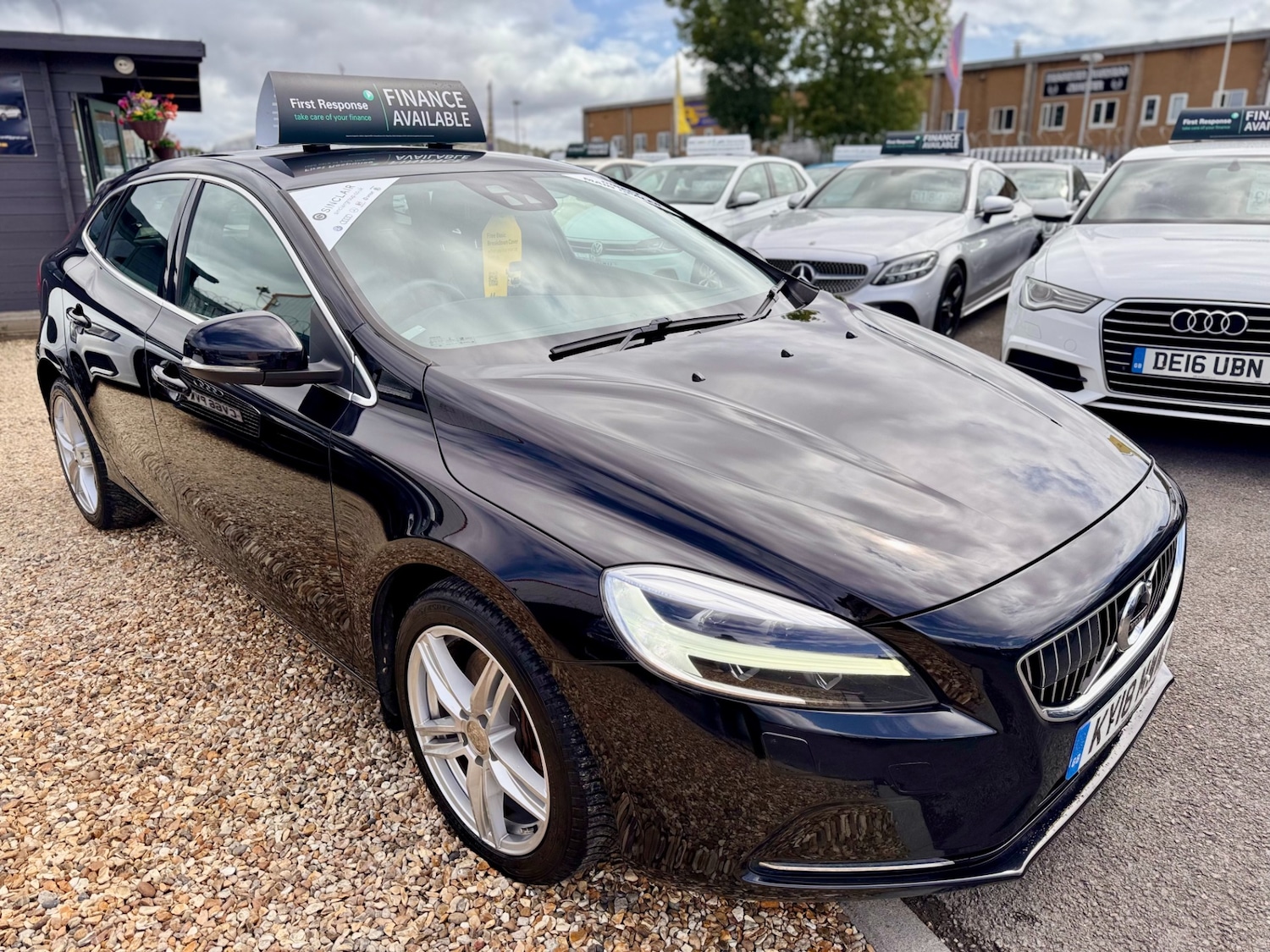 Used Volvo V40 2018 for sale - 76599816: Photo 14
