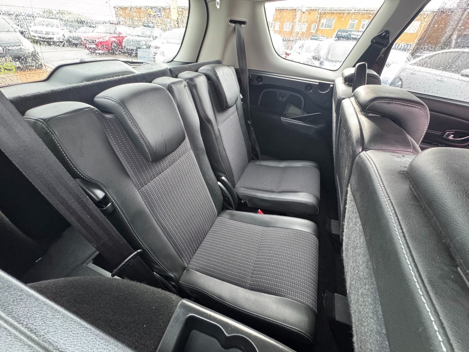 Used Renault Grand Scenic 2013 for sale - 76681800: Photo 38