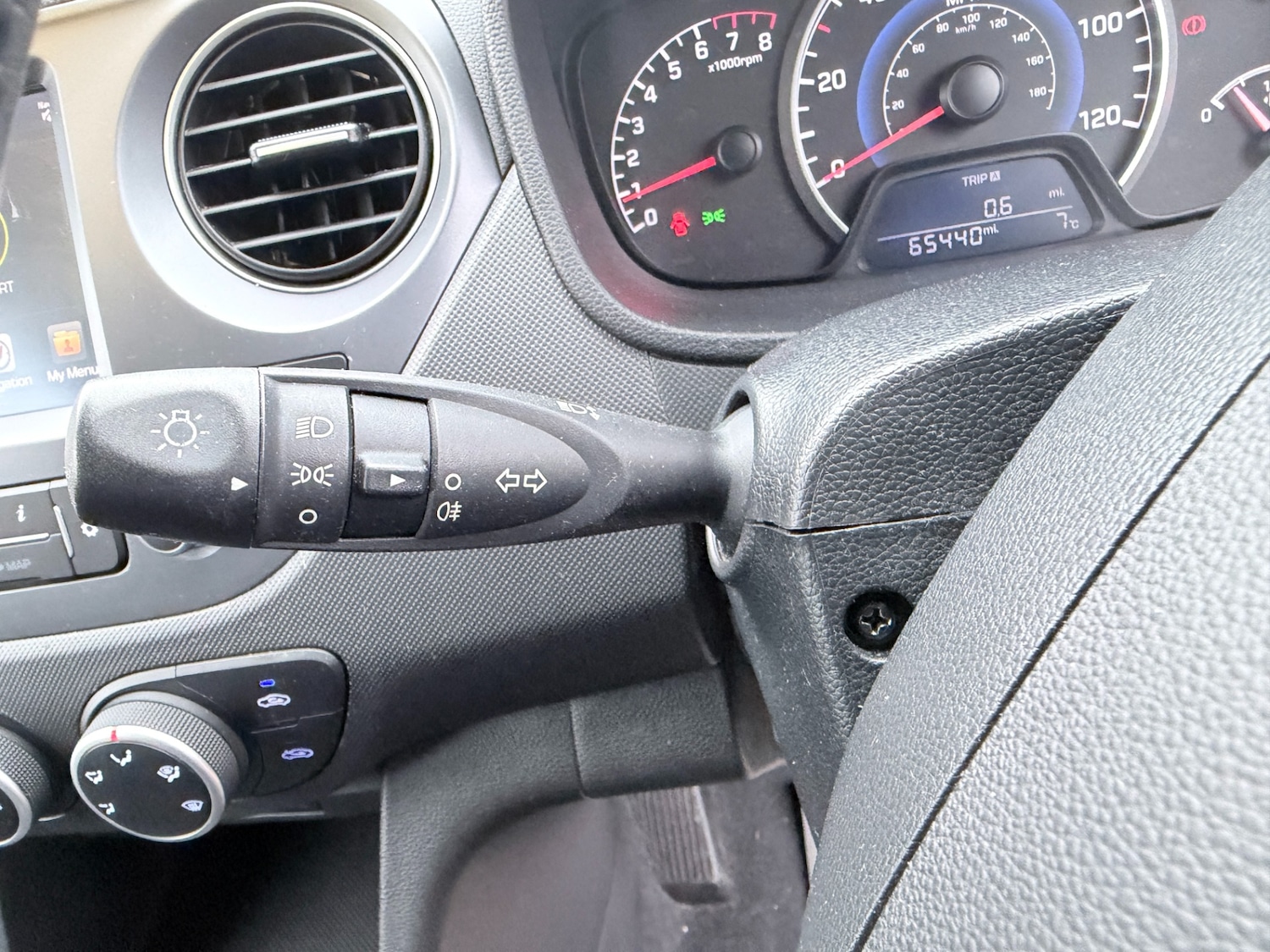 Used Hyundai i10 2018 for sale - 77379520: Photo 30