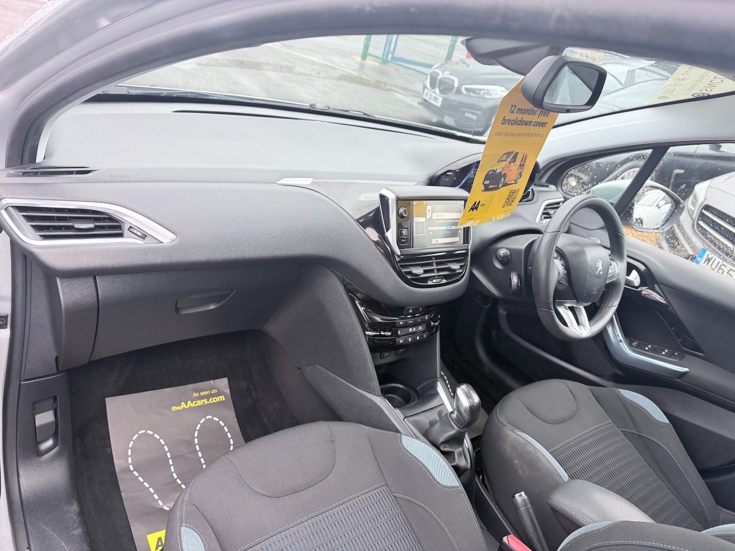 Used Peugeot 208 2013 for sale - 77947153: Photo 17