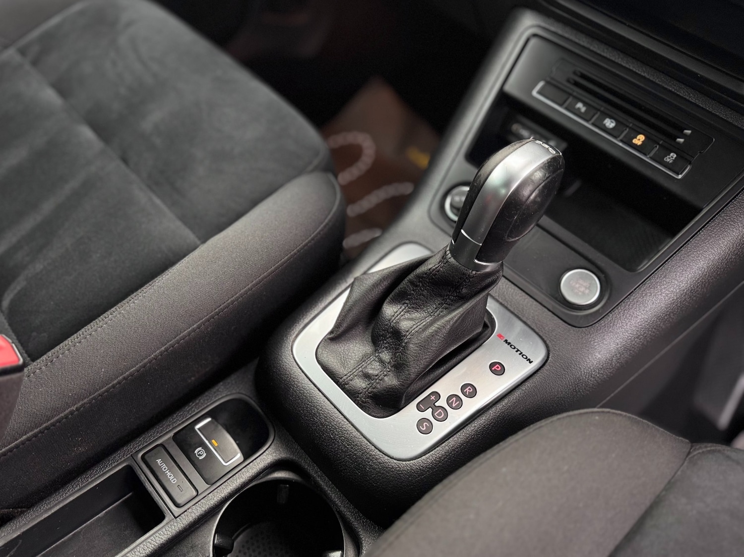 Used Volkswagen Tiguan 2016 for sale - 76738381: Photo 36